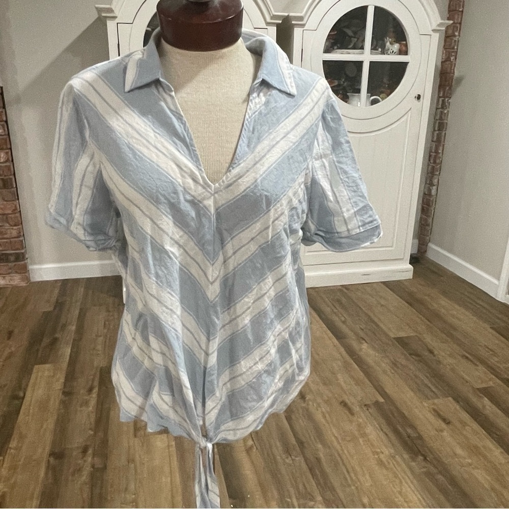 Luxology striped top size large